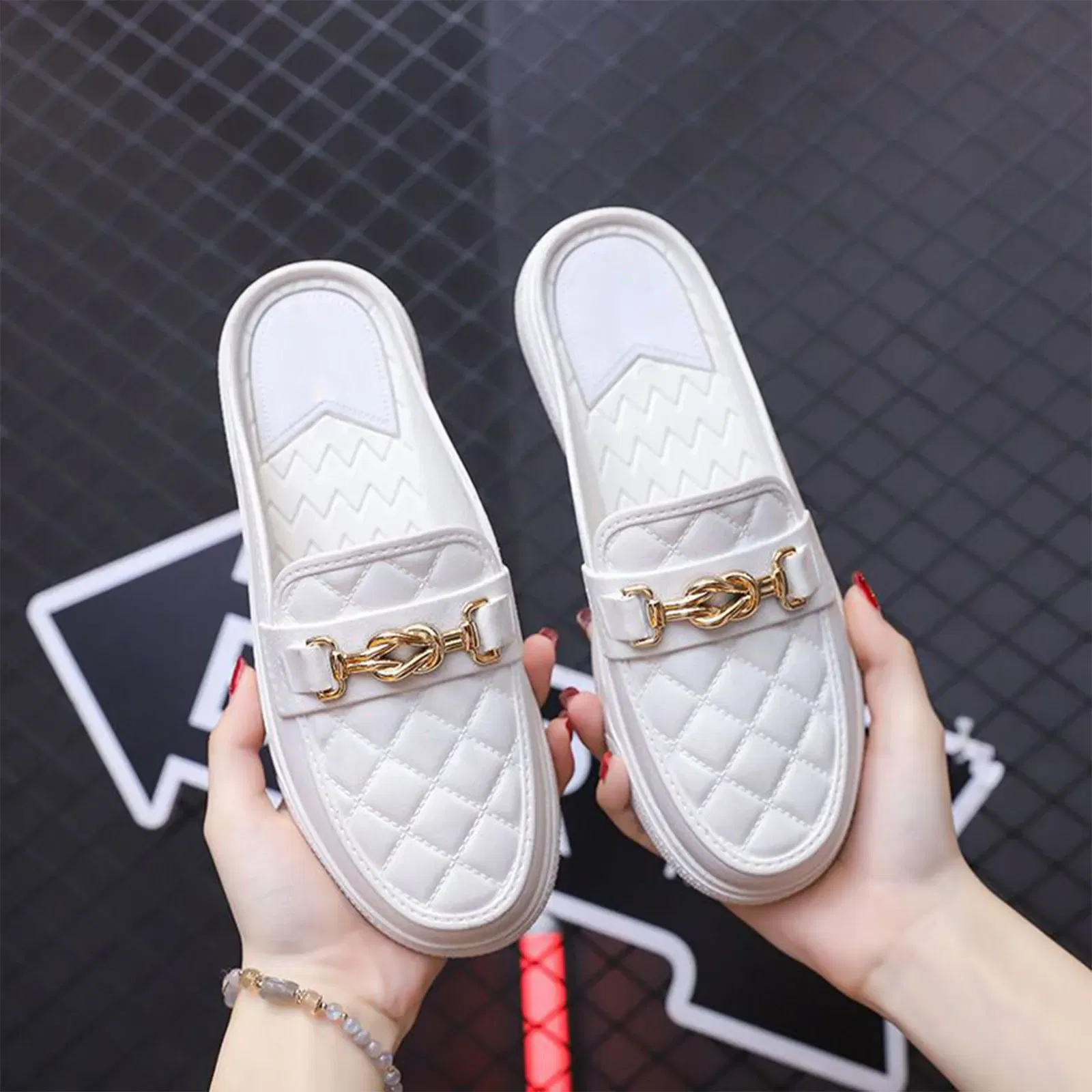 Color: WHITE, Shoe Size: 39 - Summer New Style Women's Soft Bottom Anti-slip Versatile Outer Wear Beach Flat Bottom Lazy Person One Step Casual Half Slippers