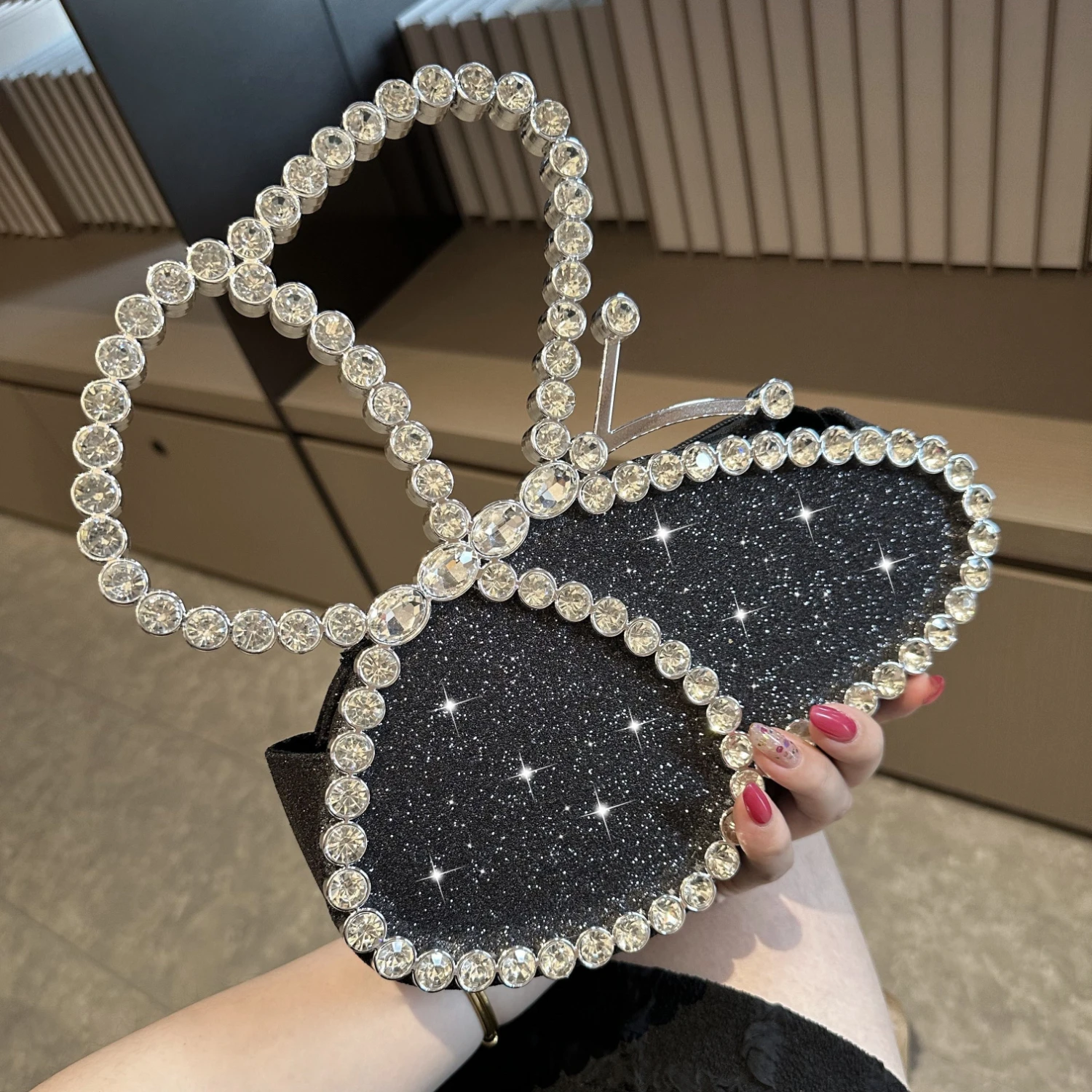 Color: black, Ships From: CHINA - Rhinestone  Glitter Evening Clutch, Elegant Sparkly Sequin Handbag With Chain, Classic Creative Purse For Valentine's Day, Weddi