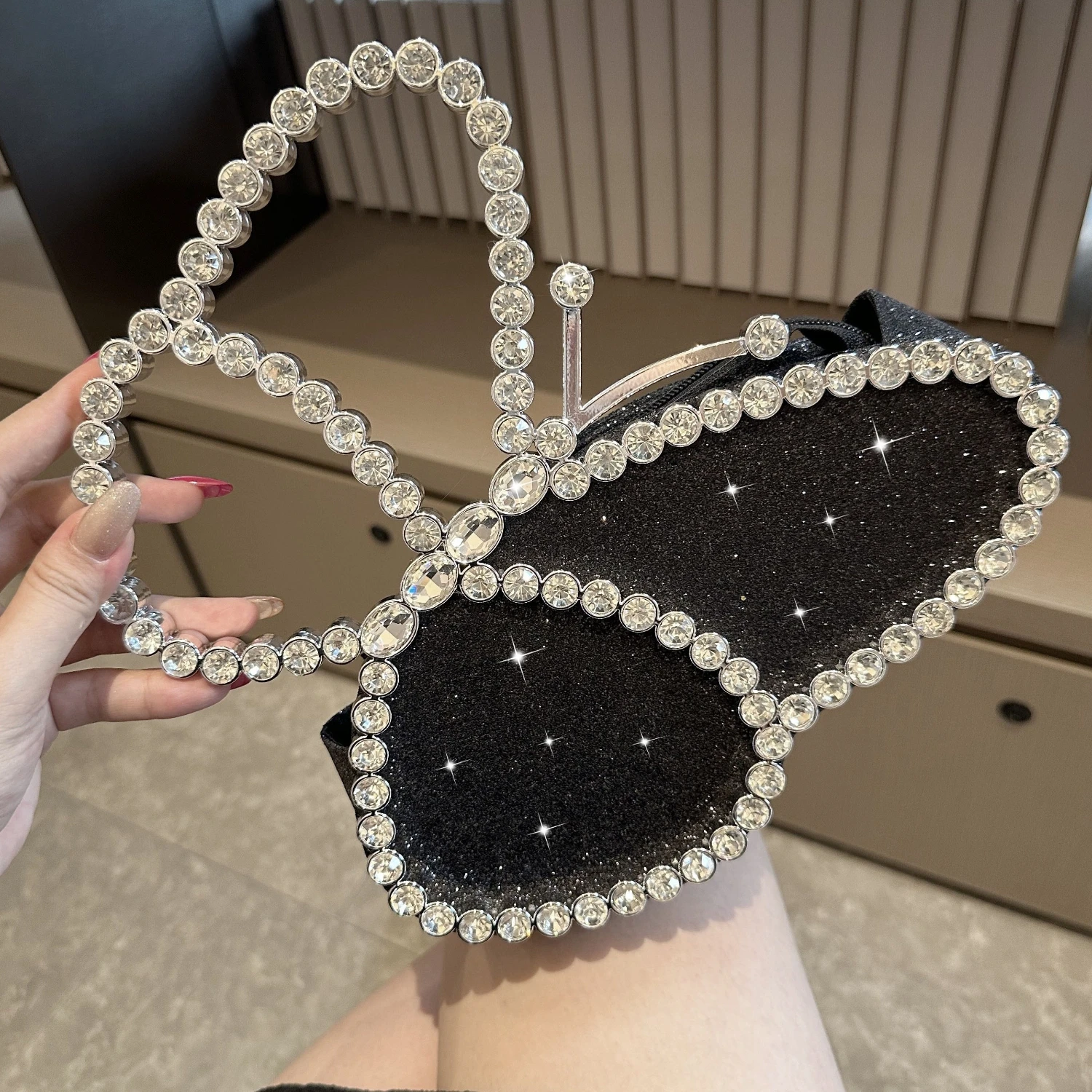 Color: black, Ships From: CHINA - Rhinestone  Glitter Evening Clutch, Elegant Sparkly Sequin Handbag With Chain, Classic Creative Purse For Valentine's Day, Weddi