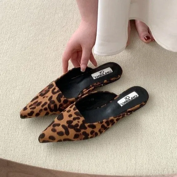 Color: black, Shoe Size: 35 - Women Slippers Pointed Toe Leopard Design Shallow Slip on Thin Low Heels Black Flock Design Casual Mules Loafers Black Outdoor