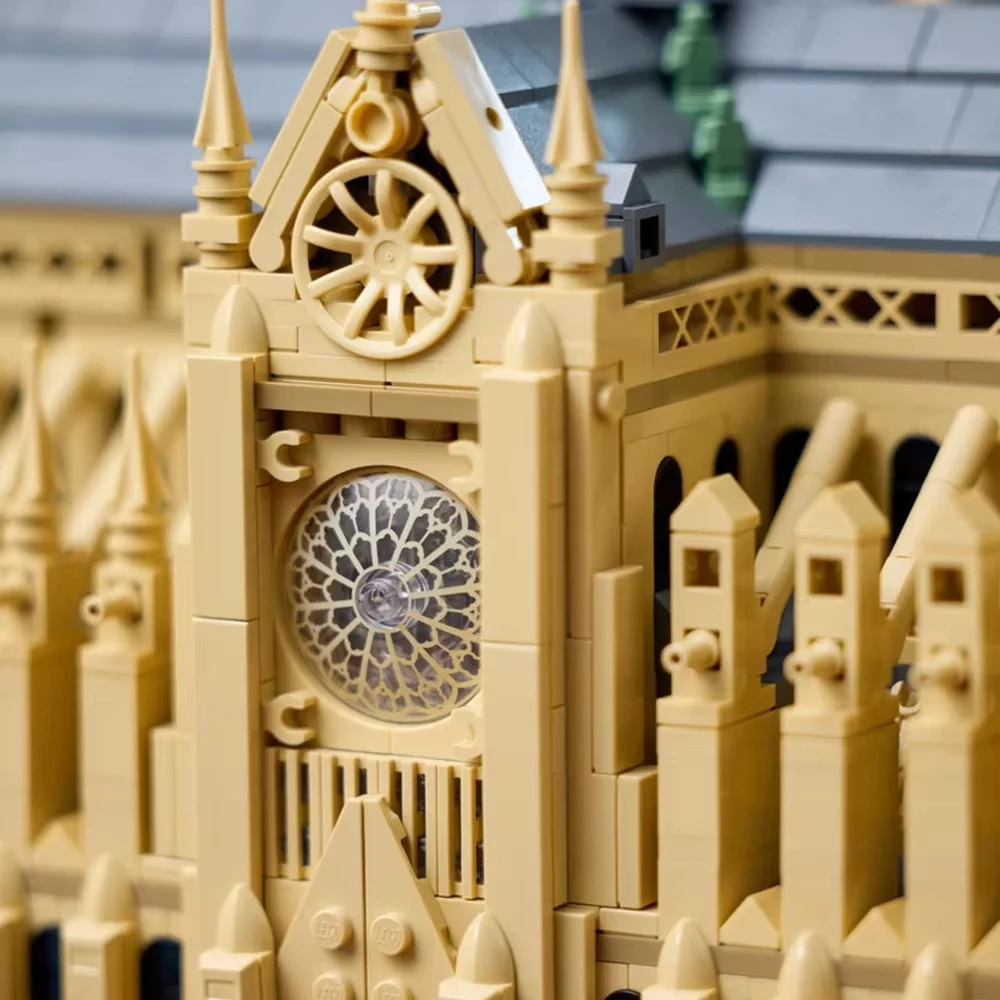 Kalein 4383pcs Notre Dame Cathedral Building Model Building Blocks Adult Collection Set Toys for Boys and Girls Birthday Gifts