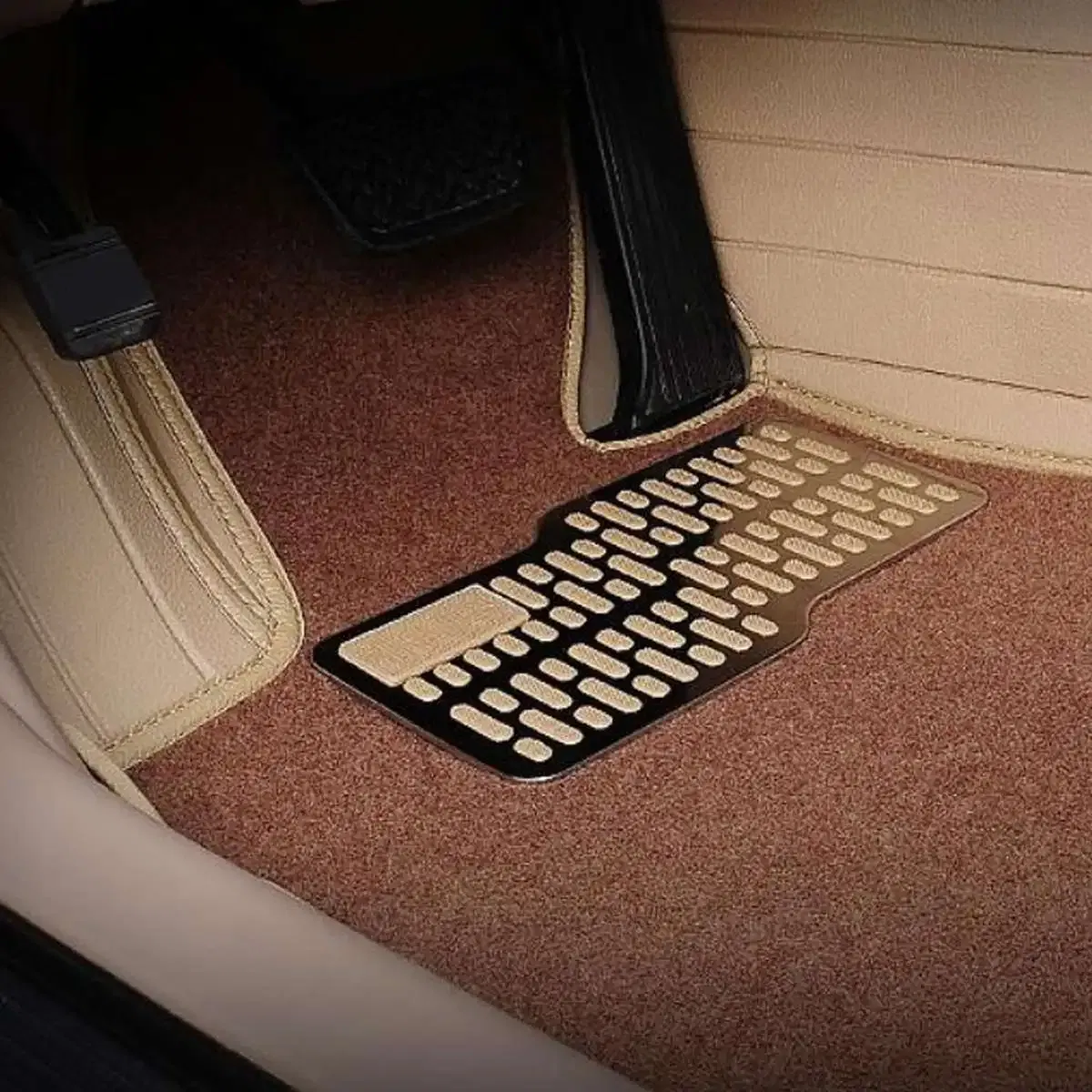 Color Name: Brown - Car Foot Rest Pedal Board Floor Carpet Mat Anti-slip Stainless Steel Heel Pad Car Truck Suv Black Beige Brown