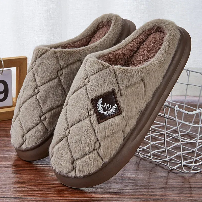 Color: Brown, Shoe Size: 42-43 - Men's House Slippers Furry Plaid cozy EVA Memory Foam Lightweight Casual Shoes Winter Warm Plush Non-slip Slippers big size