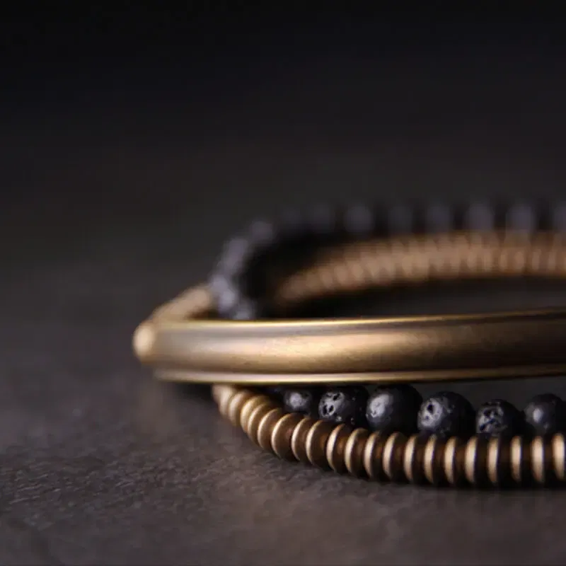 Length: 20cm - Metallic Copper Lava Stone Handmade Bracelet Multi Row Jewelry For Men Women Rock Street Hardwear Original Design Bangle
