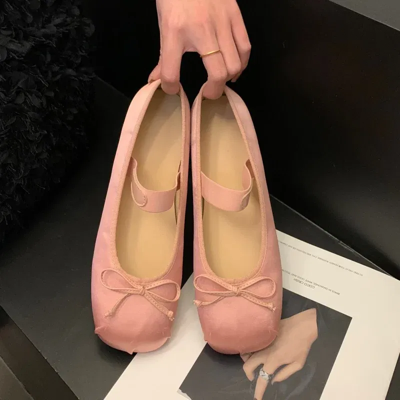 Color: Beige, Shoe Size: 40 - 2023Luxury Satin Silk Ballet Shoes Woman Classic Square Toe Bowtie Elastic Band Ballerina Flats Ladies Soft Loafers