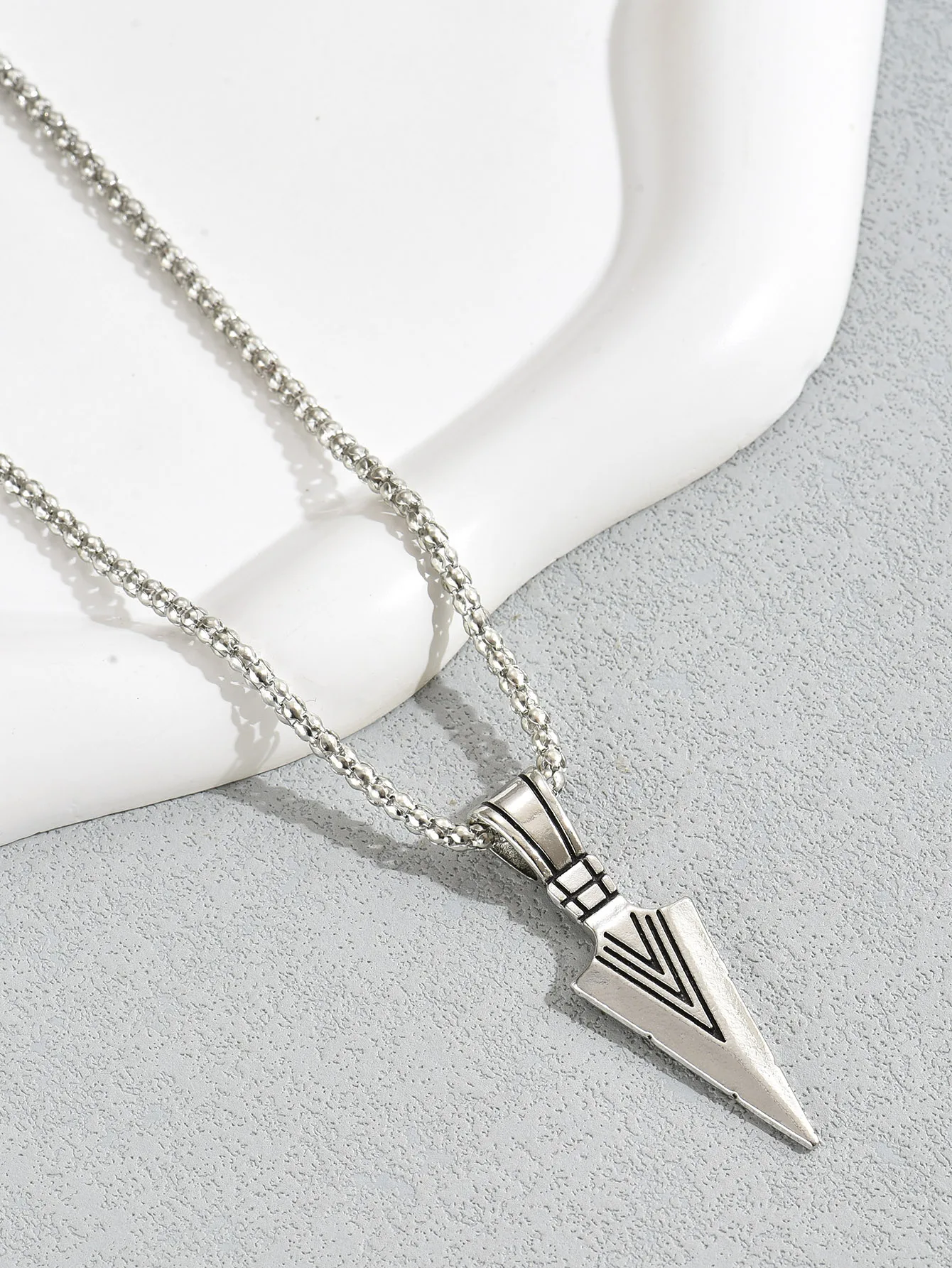 1 Women's European And American Trendy Small Arrow Pendant Necklace For Outdoor Travel Parties And Holiday Gifts-8052
