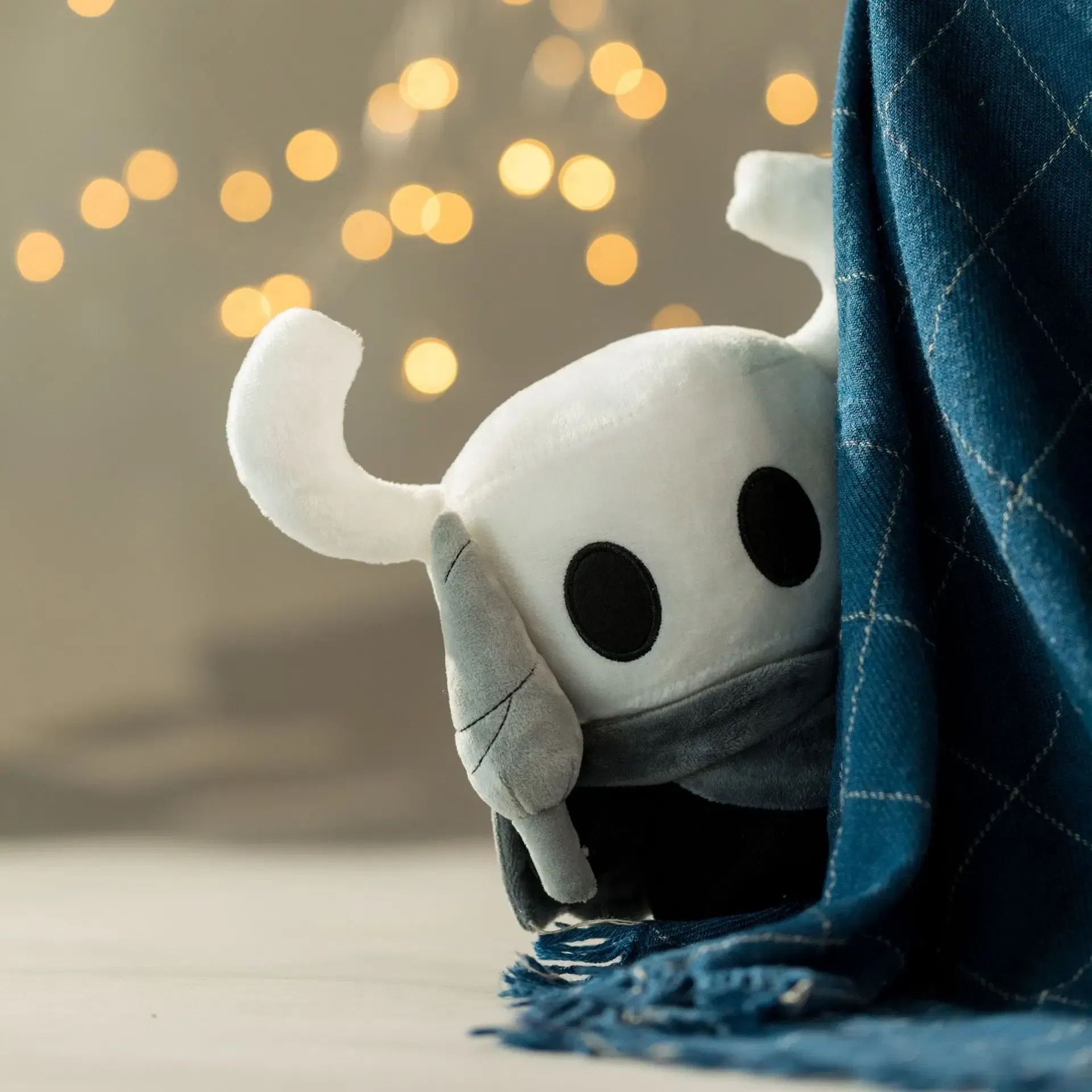 Color: CRIMSON - Hollow Knight Plush Toys Game Hollow Knight Stuffed Animal Plush Dolls Kids Toys Birthday Holiday Gifts for Boys