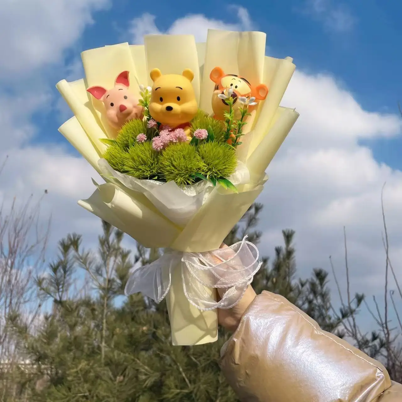 Color: Dark Khaki - Cartoon Winnie the Pooh Plush Doll Toy Handmade Flower Bouquet Wedding Valentine's Day Christmas Graduation Gifts