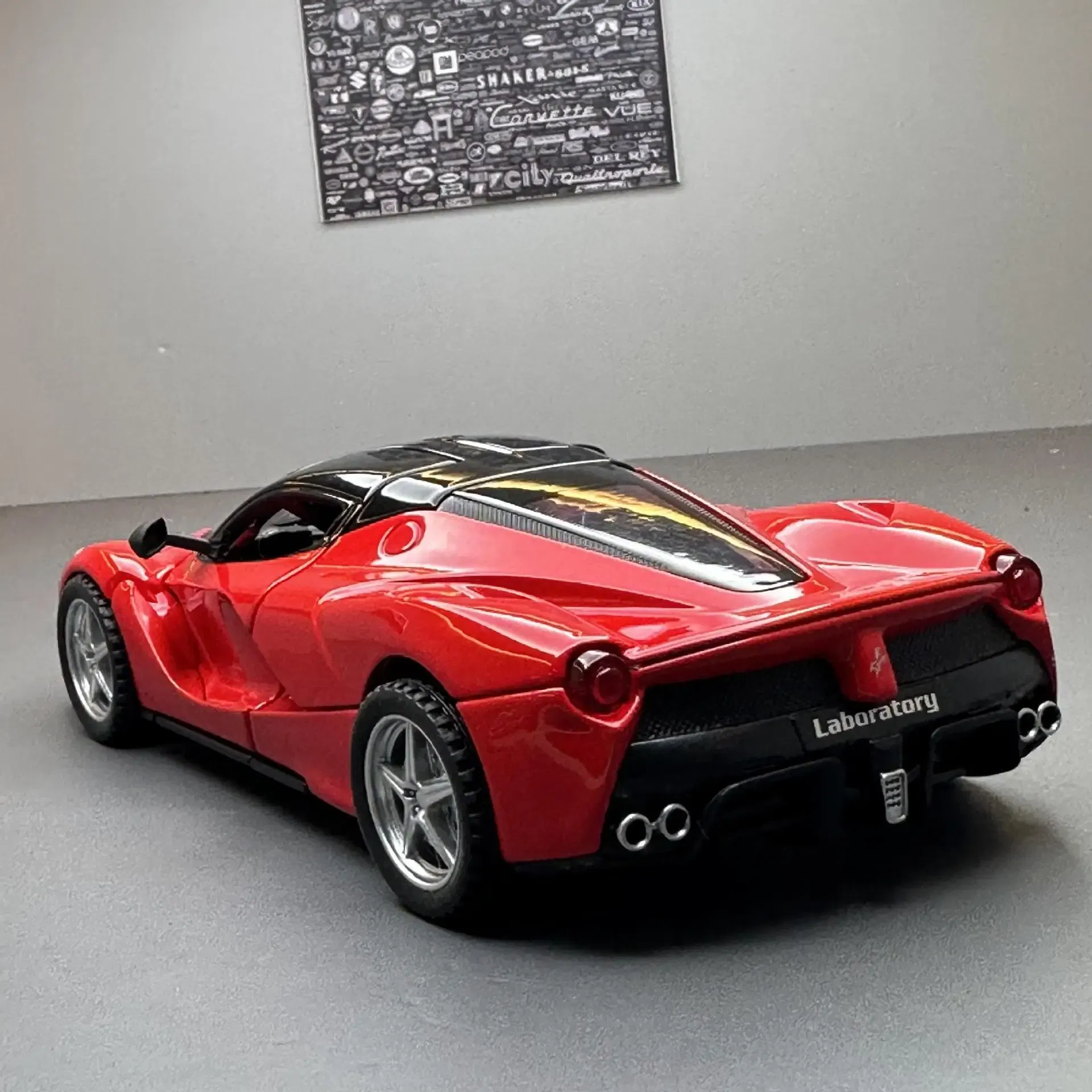 Color: WHITE - 1:32 Ferrari Laferrari SF90 P80C 488 Alloy Car Model Diecasts Metal Toy Vehicles Car Model Simulation Sound Light Collect gifts