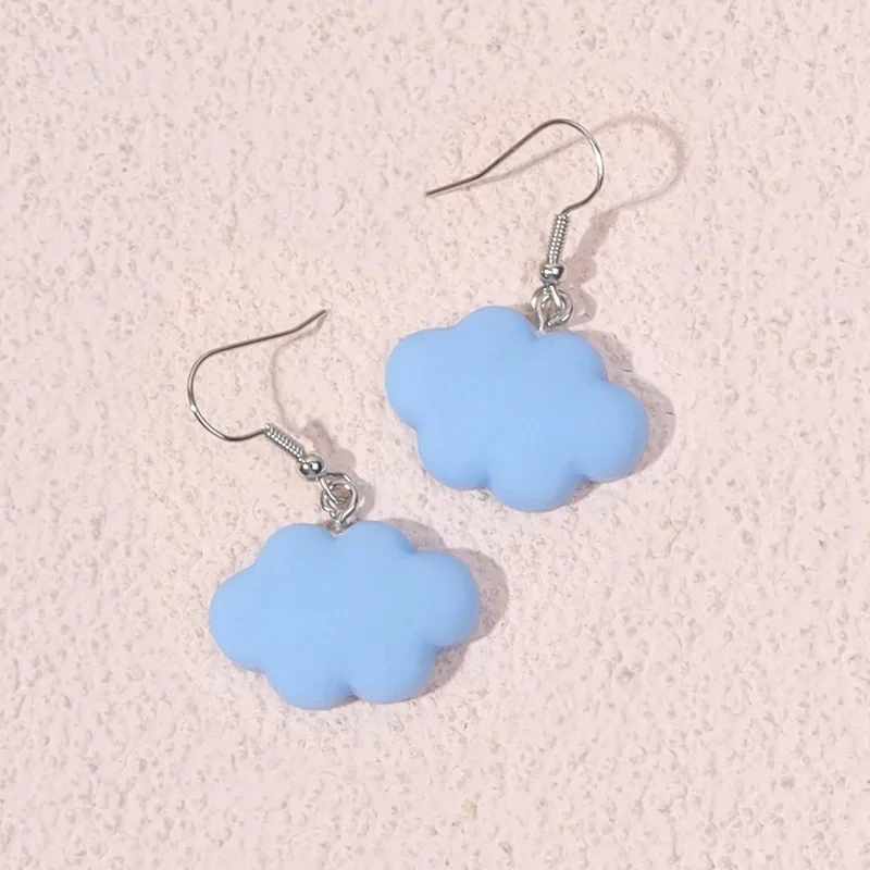 Ultra-Low New Fashion Cute White Cloud Stud Earrings Delicate Mushroom Clouds for Women Girls Ear Jewelry Wholesale Gifts Bear
