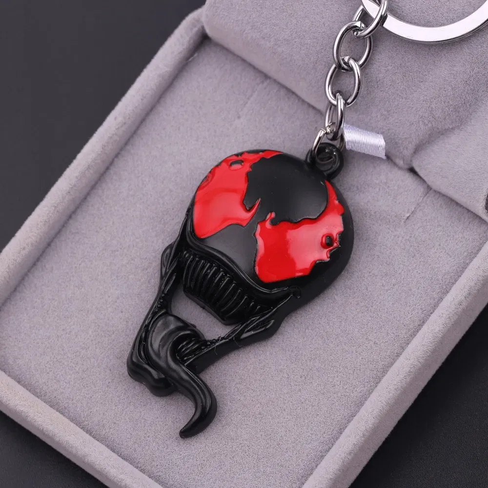 Marvel Villains Hero Venom Mask Metal Keychain Horror Long Tongue Car Pendant Key Holder for Men Jewelry Accessories Keyrings