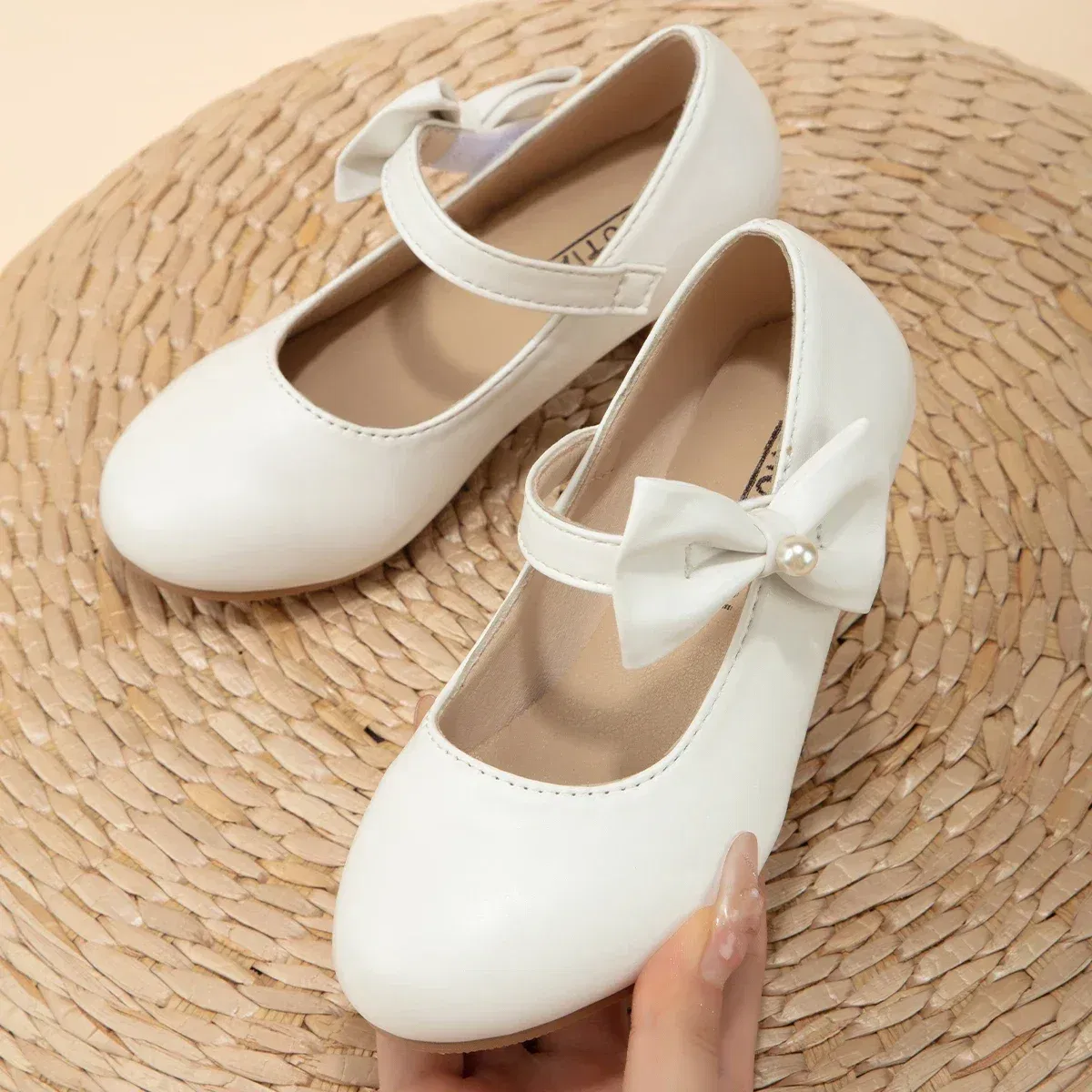 Shoe Size: 32, Color: WHITE - Children's Bowknot Wedding Party Princess Shoes Big Kids White Gold Dance Dress Shoes Small Square Heel Children's Shoes