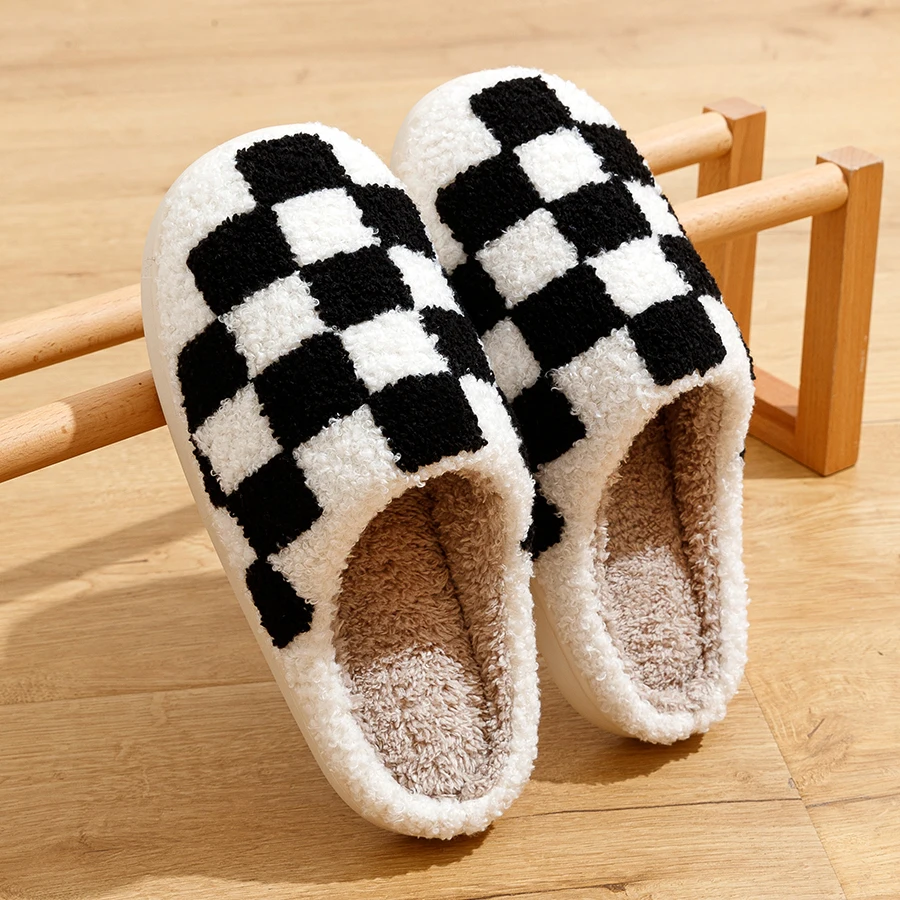 Color: Blue, Shoe Size: 41-42 - Fashion Retro Checker Women's Winter Warm Home Slippers Couple Indoor Bedroom Plush Anti-slip Soft Sole Leisure Shoes Men