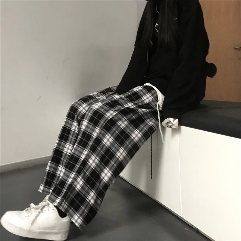 Color: black, Size: M - Oversize Women Sweatpants Fashion Black Plaid Casual Pants Baggy Elastic Waist Pockets Student Unisex Hip Hop Loose Trousers