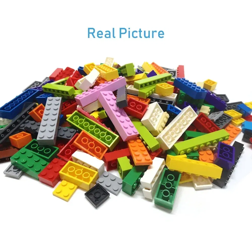 Color: Light Pink - 200pcs 1x4 Dots DIY Building Blocks Thick Figures Bricks Educational Creative Toys for Children Size Compatible With 3010