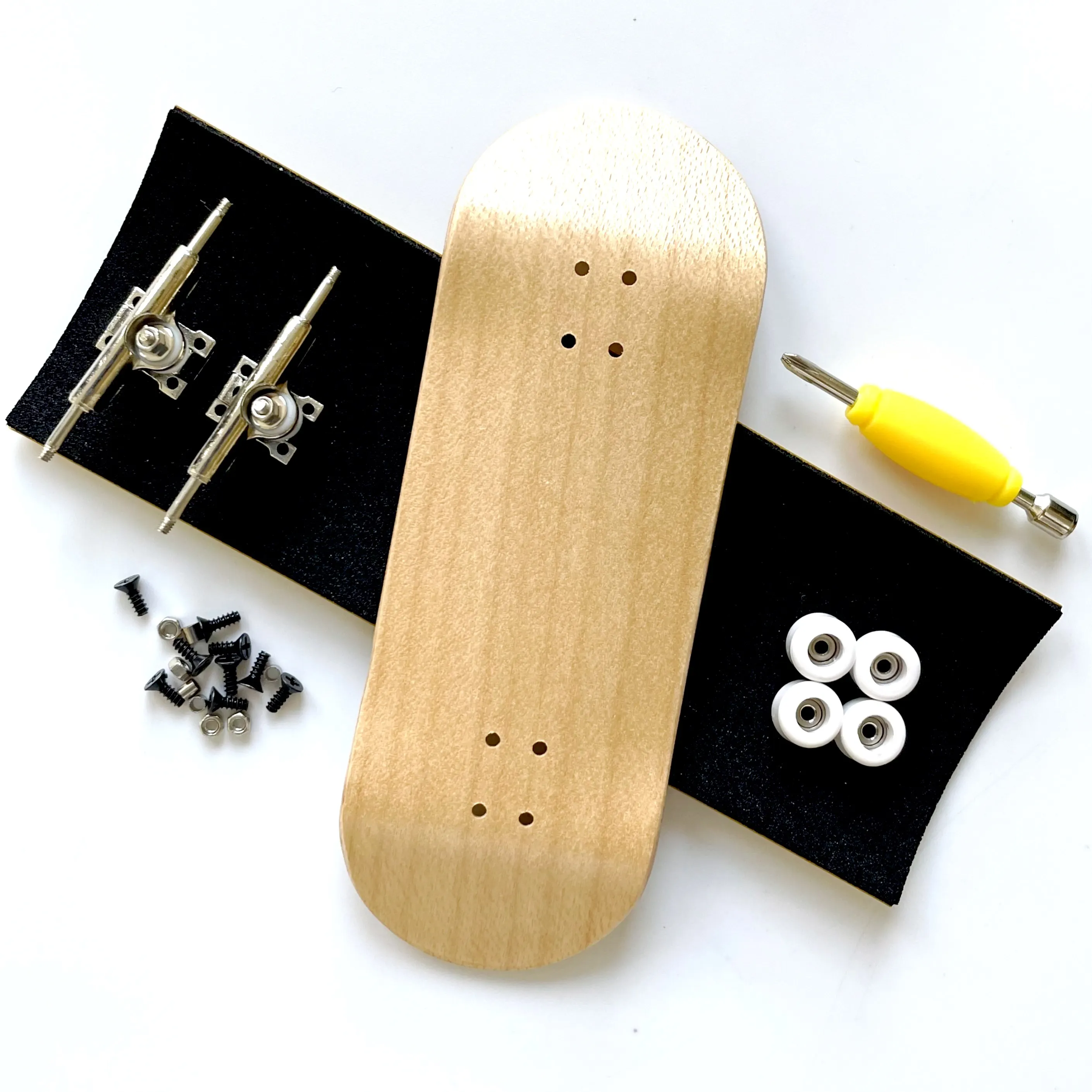 Color: WHITE - 34mm Fingerboard Set with Double Axle Trucks Bearing Wheels