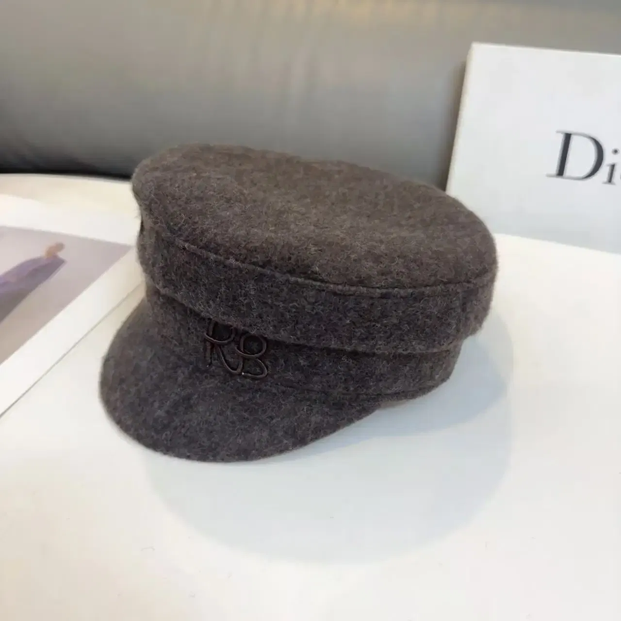 Designer New Winter Embroidery Letter Baker Boy Straw Caps Purple Newsboy Caps Thick Warm Flat Cap Chapeau Homme