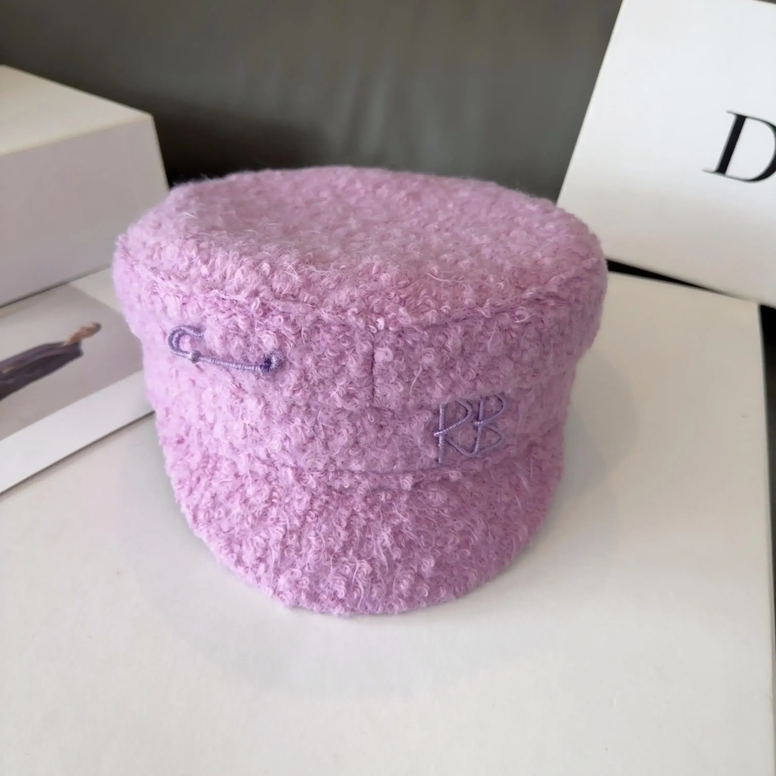 Designer New Winter Embroidery Letter Baker Boy Straw Caps Purple Newsboy Caps Thick Warm Flat Cap Chapeau Homme