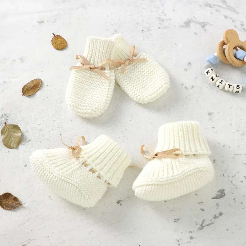 Color: black, Baby Age: 0-6 Months - Baby Shoes + Gloves Set Knit Newborn Girls Boys Boots Mitten Fashion Butterfly-knot Toddler Infant Slip-On Bed Shoes Hand Made