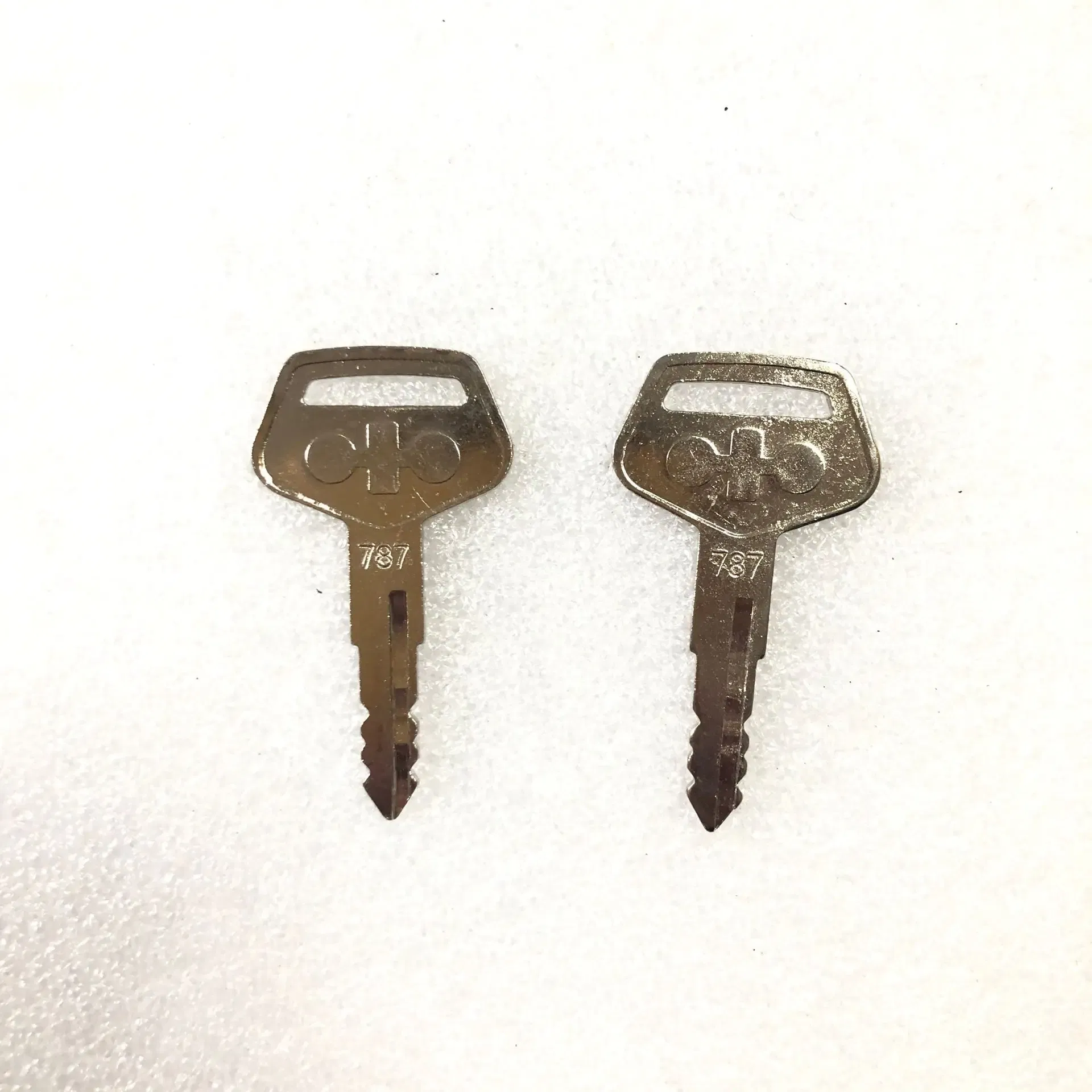 787 Key for Komatsu Excavator Dozer Loader Heavy Equipment TR261434