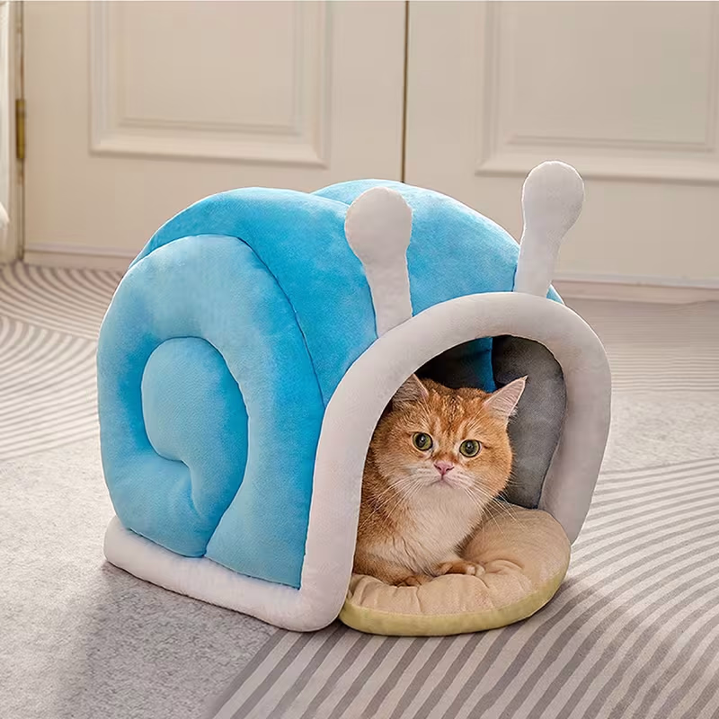HEART LEAF Snail-Shaped Cat Bed – Cozy and Plush Pet House for All Seasons