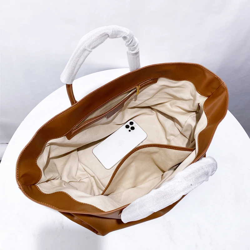 Genuine Leather Large Capacity Big Bags For Women Luxury Designer Handbag And Purses 2024 New In Vintage Cowhide Commuting Tote