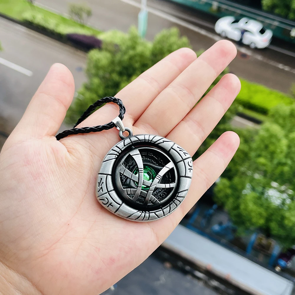 Metal color: Light Yellow Gold Color - Marvel Avengers Dr Strange Necklace Doctor Strange Infinity Time Stones Eye of Agamotto Rotatable Necklace Kpop