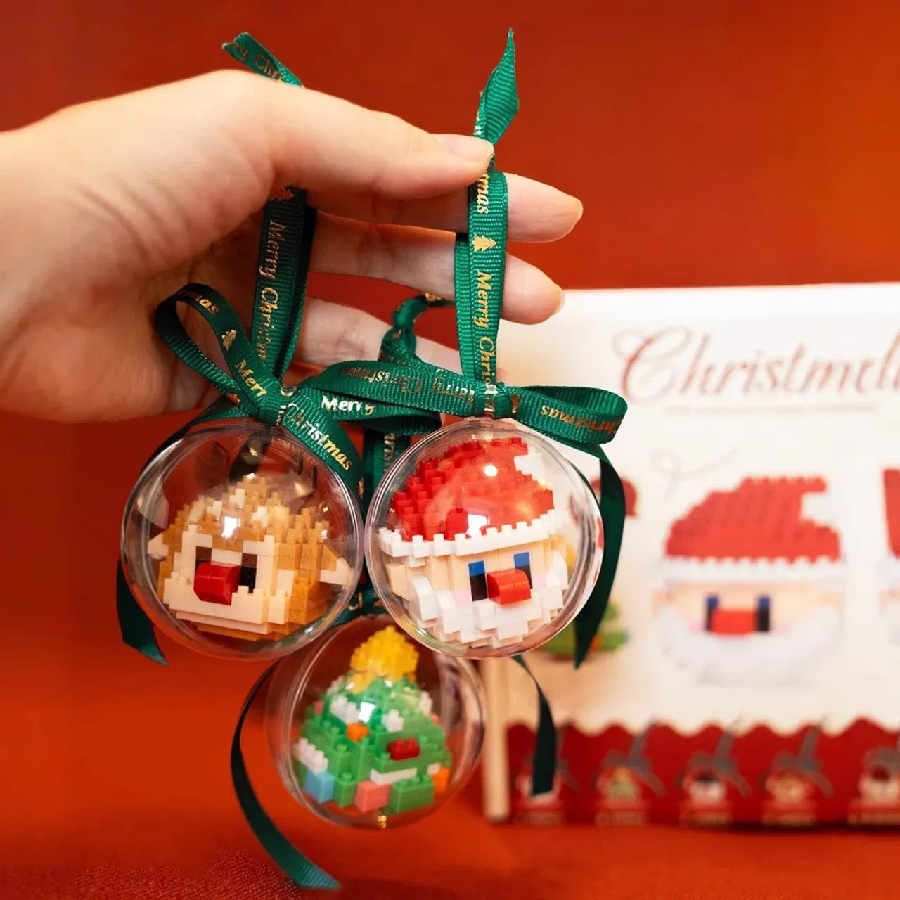 Color: WHITE - Santa Claus Building Blocks Christmas Bricks Gift Kids Toy Home Decoration Micro Particle Bricks Diy Assembly Games Xmas Gift