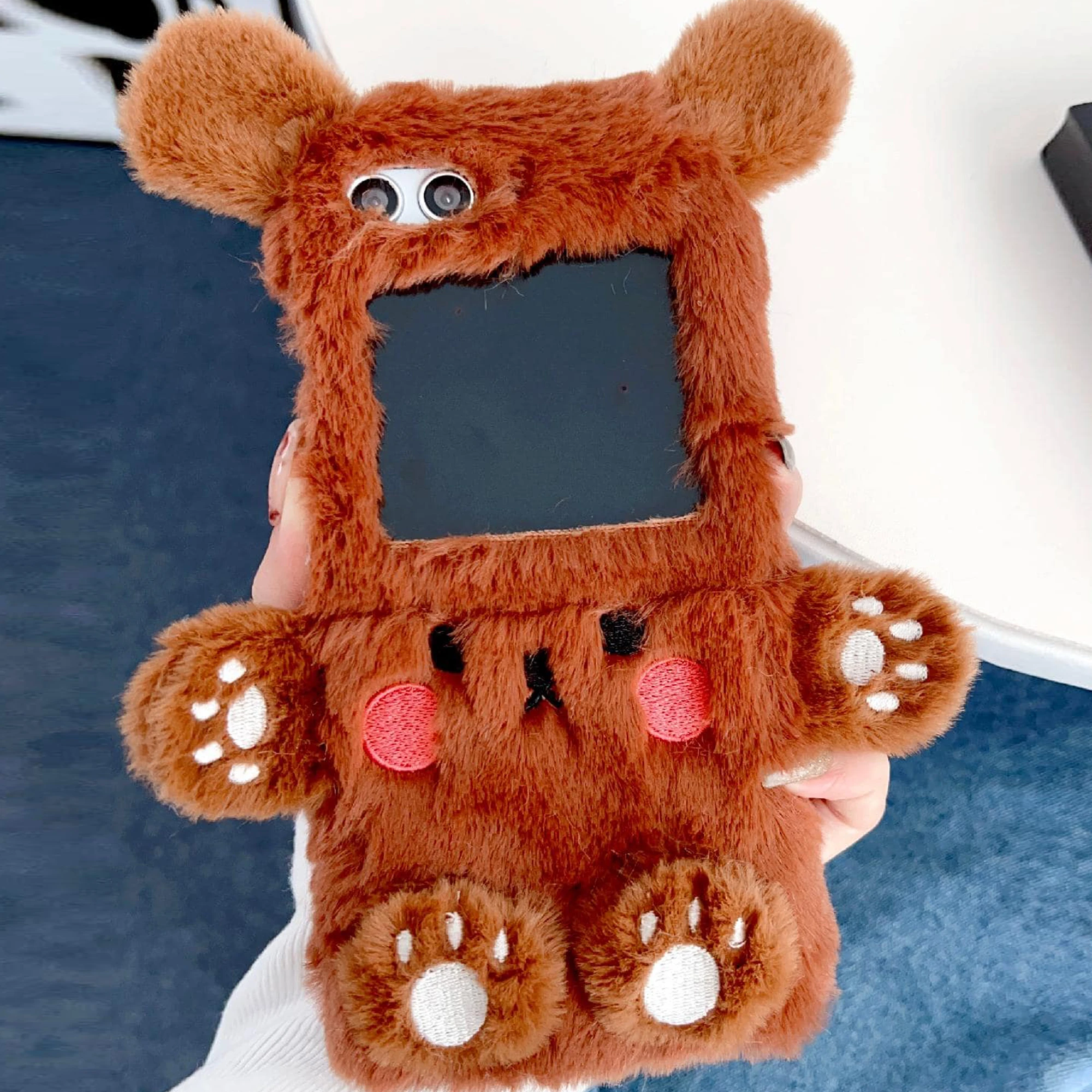 Color: Khaki, Size: Samsung Galaxy Z Flip 5 - Cartoon three-dimensional bear plush folding phone case for Samsung Galaxy Z Flip 3 4 5 all-inclusive plush folding phone case