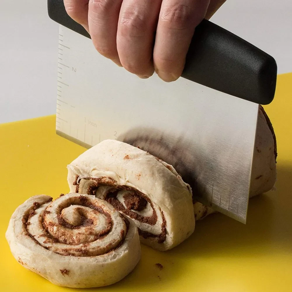 Dough cutter