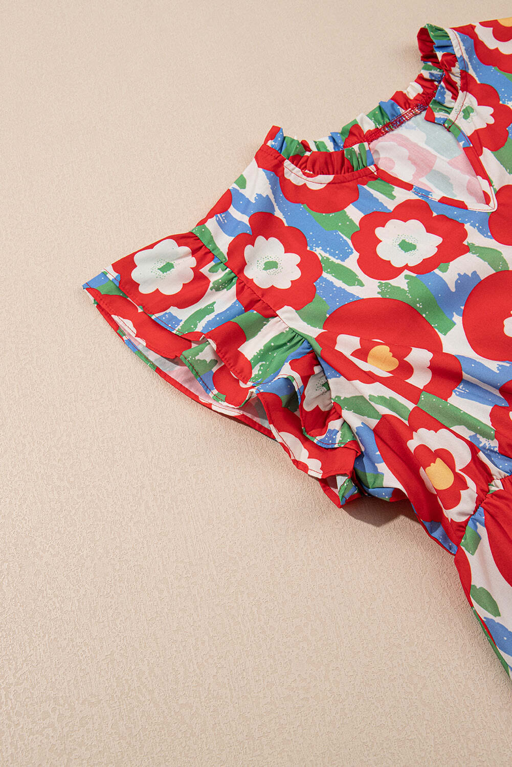 Red Plus Size Floral Print Ruffle Trim Split Neck Peplum Top