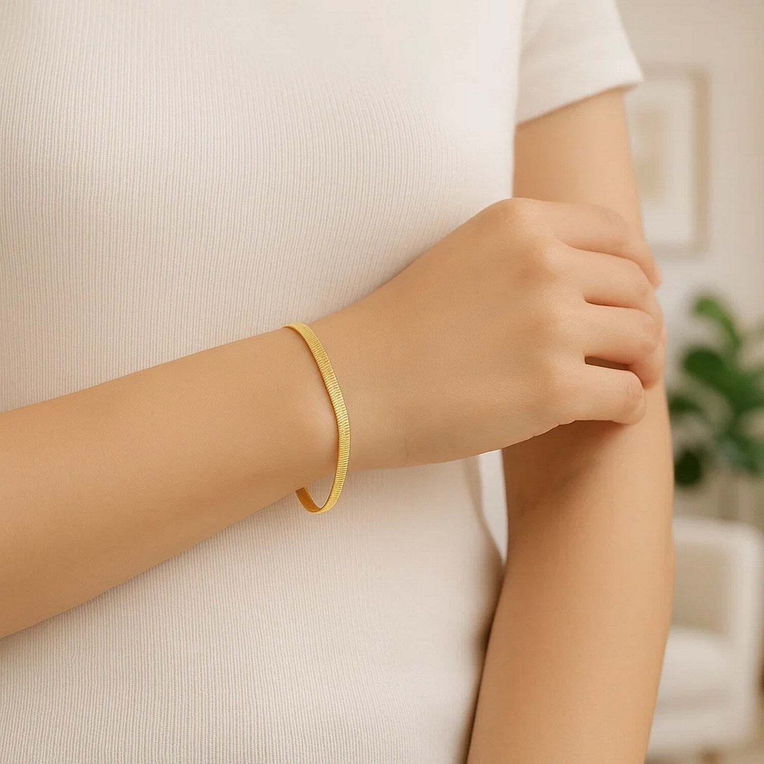 Imperial Herringbone Bracelet in 10k Yellow Gold  (2.80 mm)