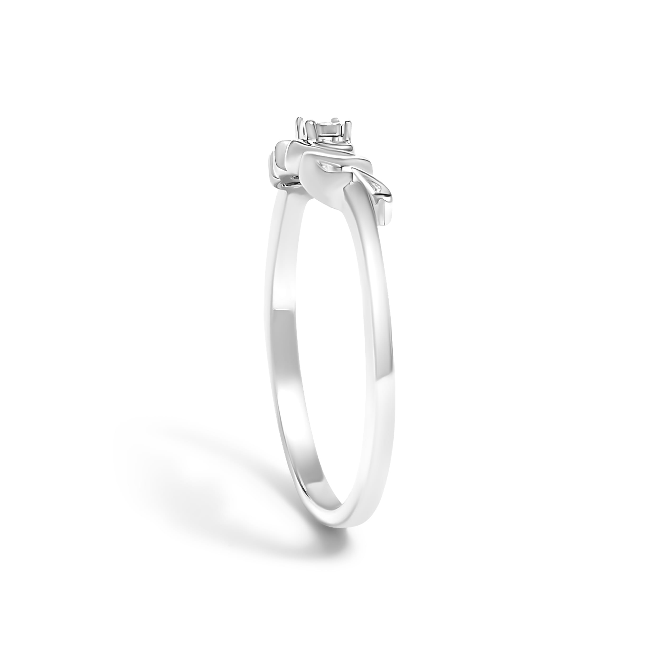 .925 Sterling Silver Diamond Accent "MOM" Ring (J-K Color, I2-I3 Clarity) - Ring Size 8