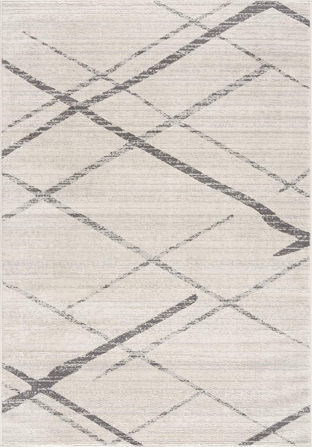 4' X 6' Gray and Ivory Geometric Area Rug