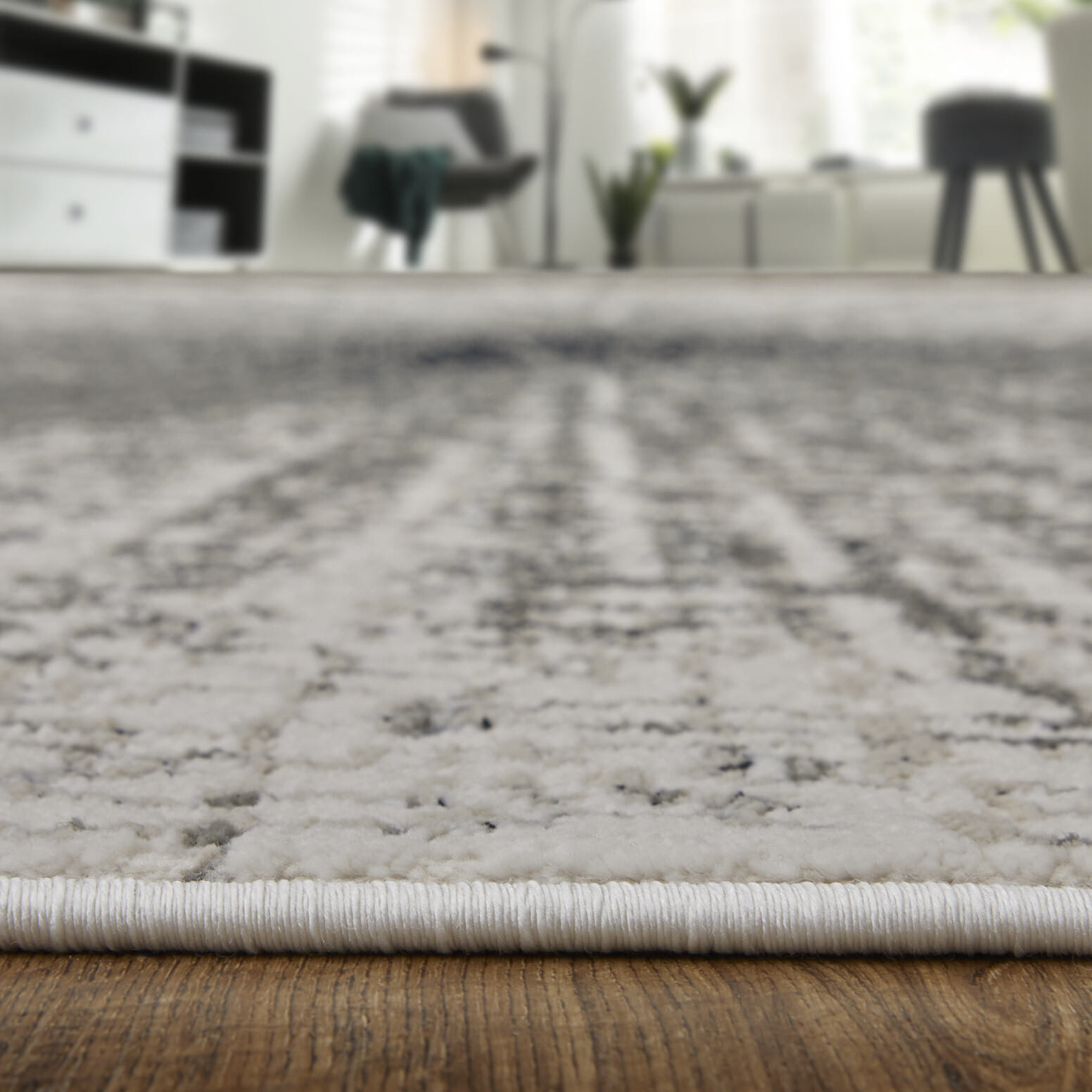 8' X 10' Gray and Ivory Abstract Power Loom Area Rug