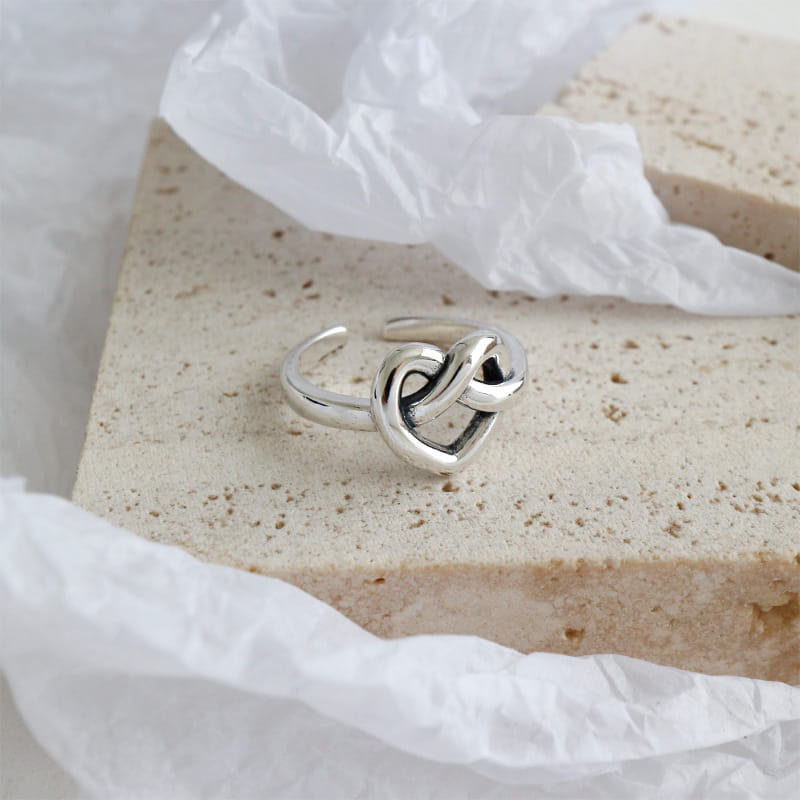 Retro Hollow Heart Knot 925 Sterling Silver Adjustable Ring