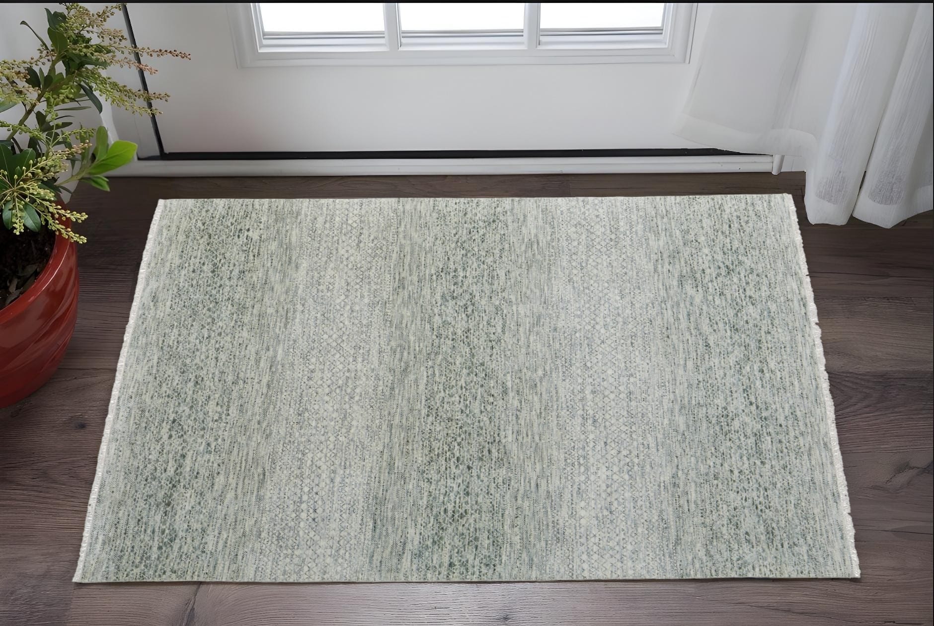 2' X 3' Ivory and Green Wool Hand Knotted Area Rug With Fringe