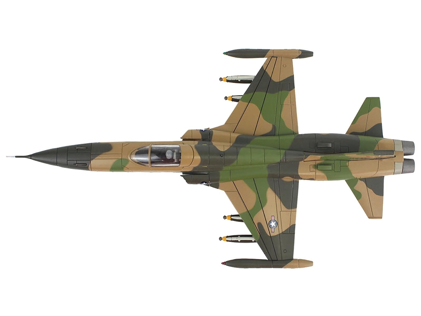 Northrop F-5C Skoshi Tiger Aircraft "64-13332 10th FCS Bien Hoa AFB" (1965) United States Air Force "Air Power Series" 1/72 Diecast Model by Hobby Master