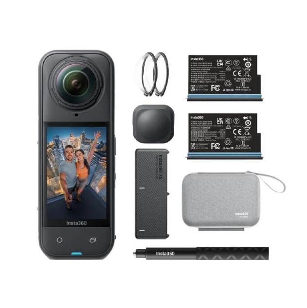 Insta360 X5 Essentials
