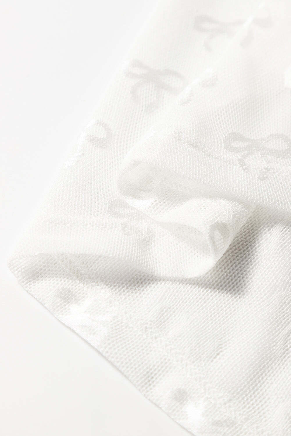 White Mesh Bow Pattern Long Sleeve Top