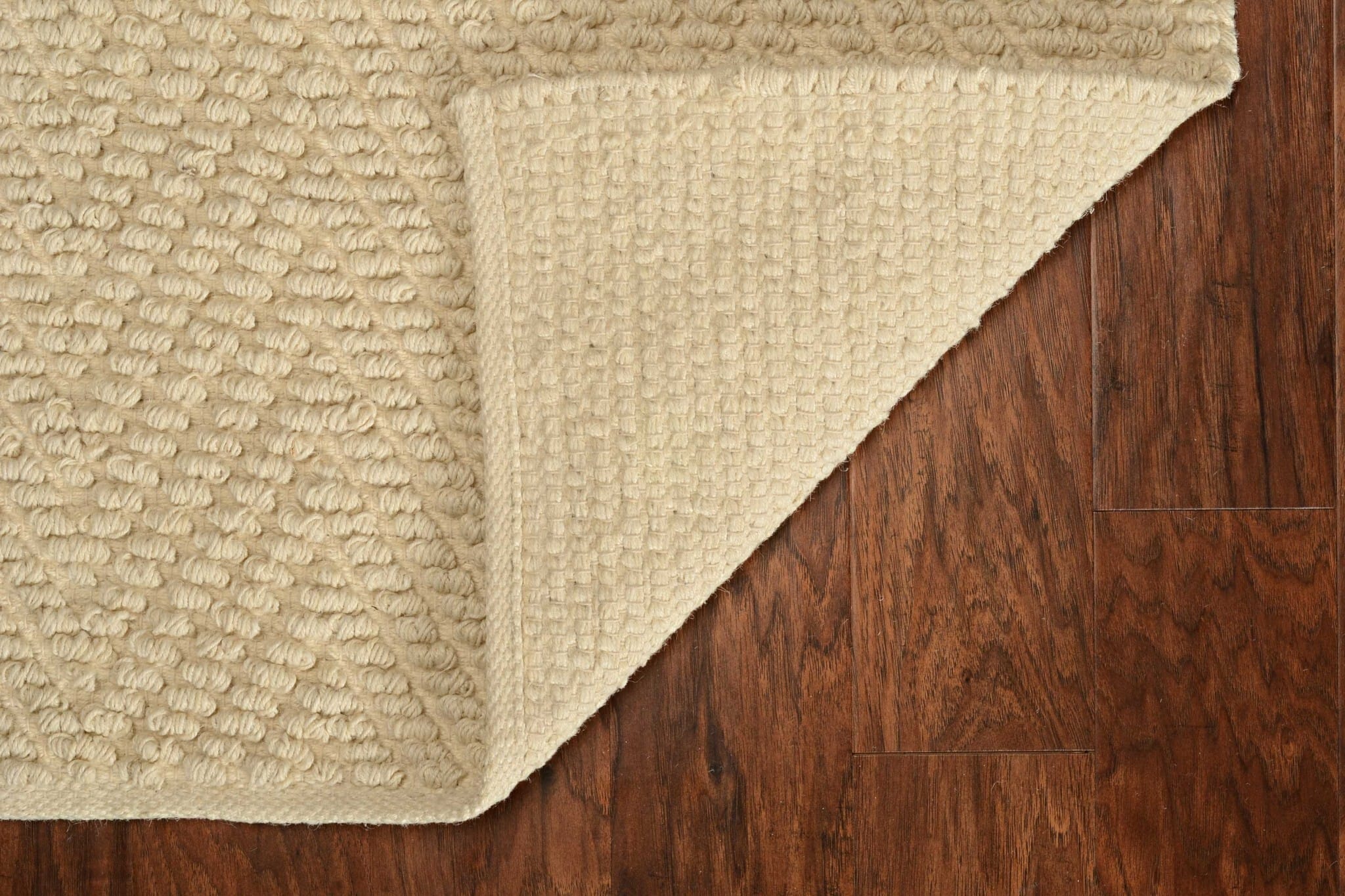 2' X 4' Ivory Chevron Hand Woven Area Rug