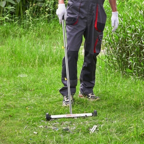 Magnetic Sweeper with Wheels, 17 inch, 10 lbs Load Capacity, Lightweight Magnetic Pickup Sweeper with Adjustable Handle, Pick Up Nails and Screws, Easy Cleanup for Garages, Roofing Projects