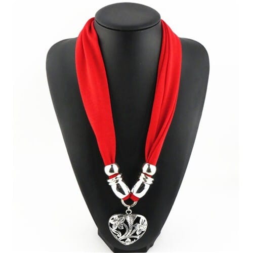 Hollow Floral Design Heart Pendant Fashion Scarf Necklace - Red