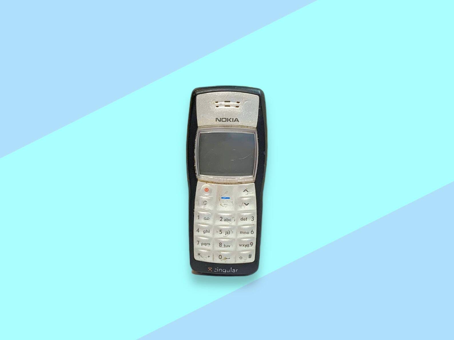 Vintage 90s Nokia Cingular Cellphone.