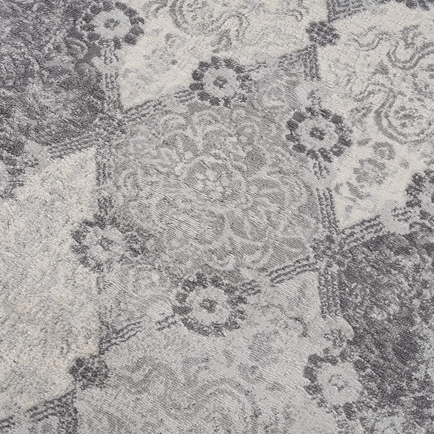 2' X 3' Gray Distressed Trellis Pattern Scatter Rug