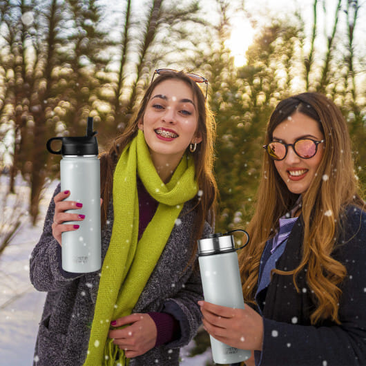 22 Oz Double-walled Insulated Stainless Steel Water Bottle with 2 Lids and Straw-Beige