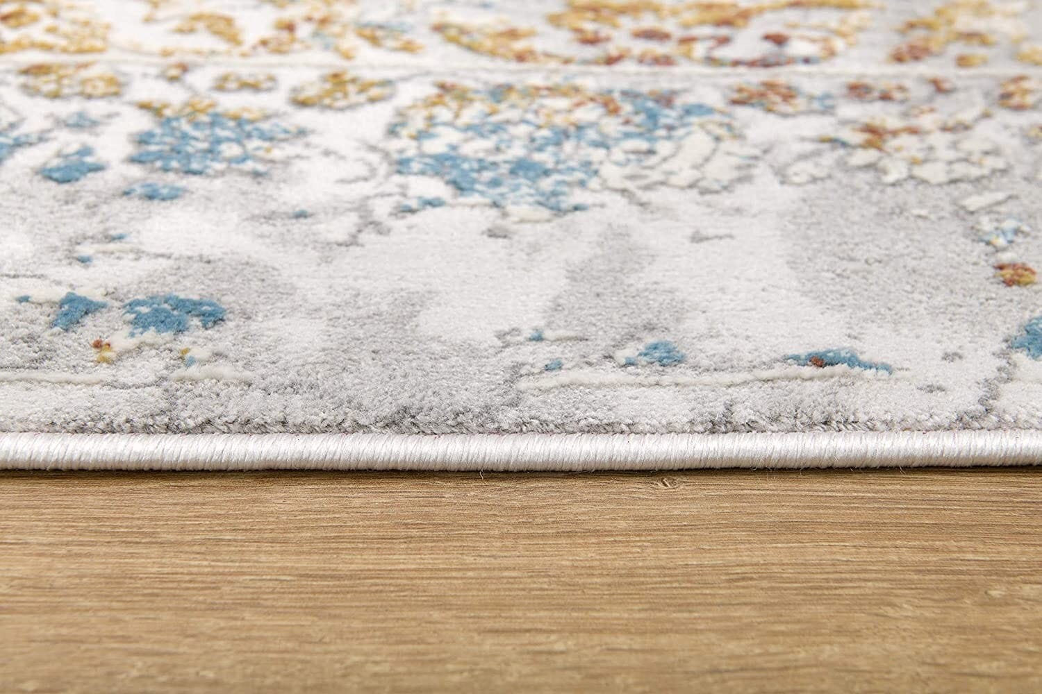 3' X 5' Gray And Beige Distressed Ornate Area Rug