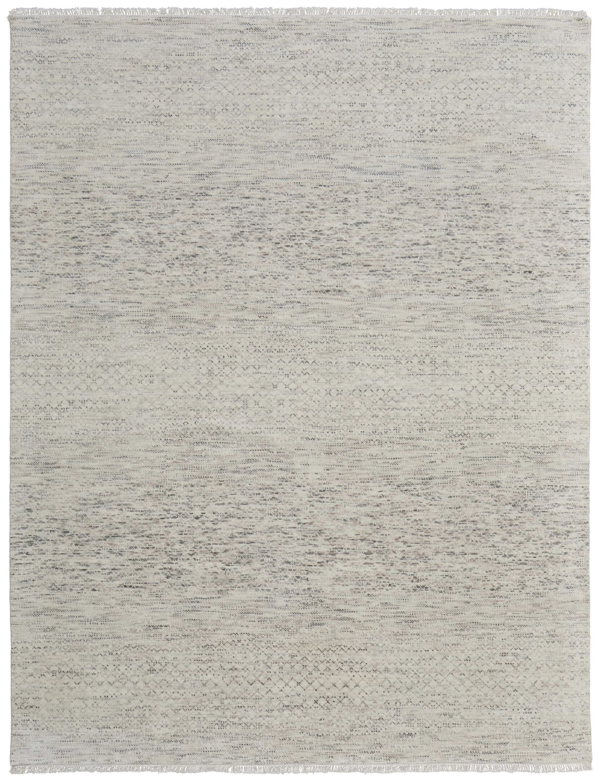 8' X 10' Ivory and Gray Wool Hand Knotted Area Rug With Fringe