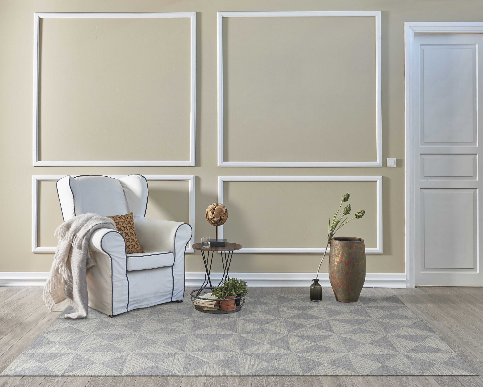 7' X 10' Gray and Light Gray Wool Geometric Hand Tufted Area Rug