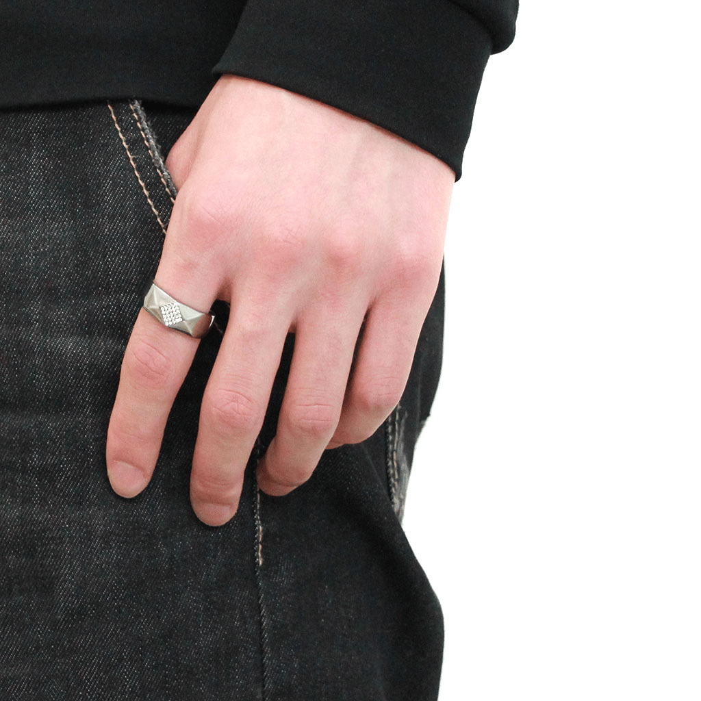 DA288 - High polished (no plating) Stainless Steel Ring with AAA Grade CZ in Clear